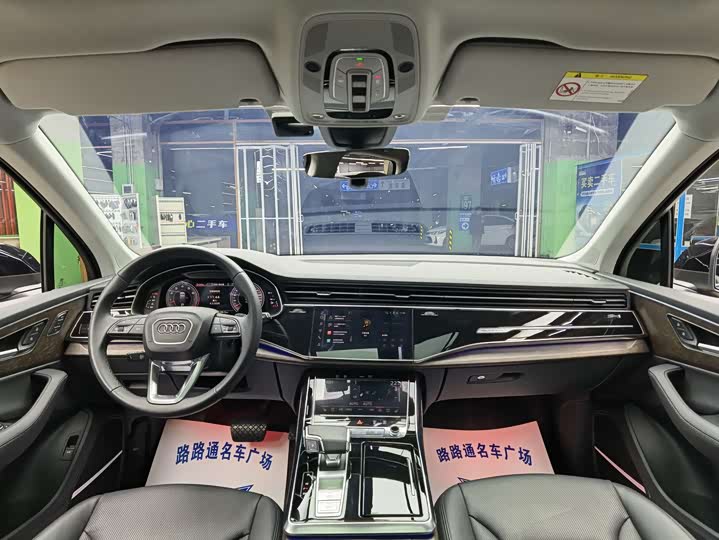 Фото 7 - Audi Q7