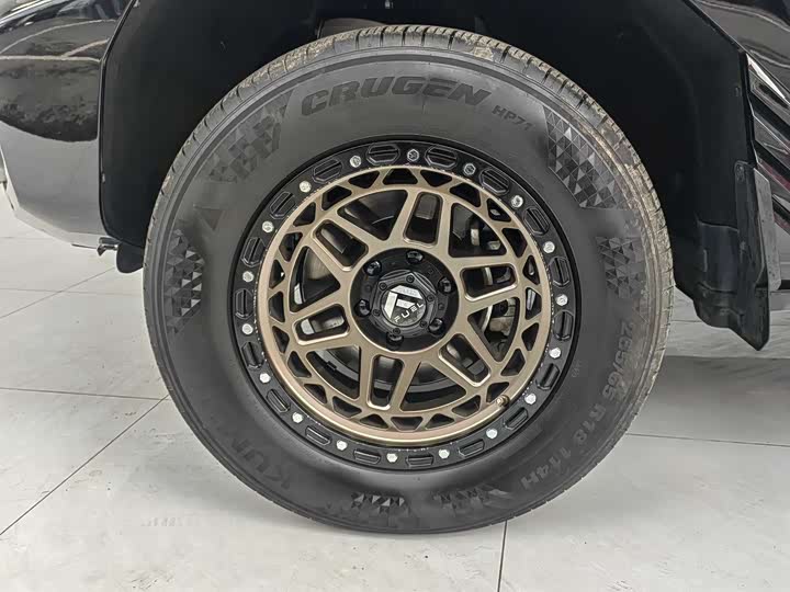 Photo 4 - Tank 400 Hybrid