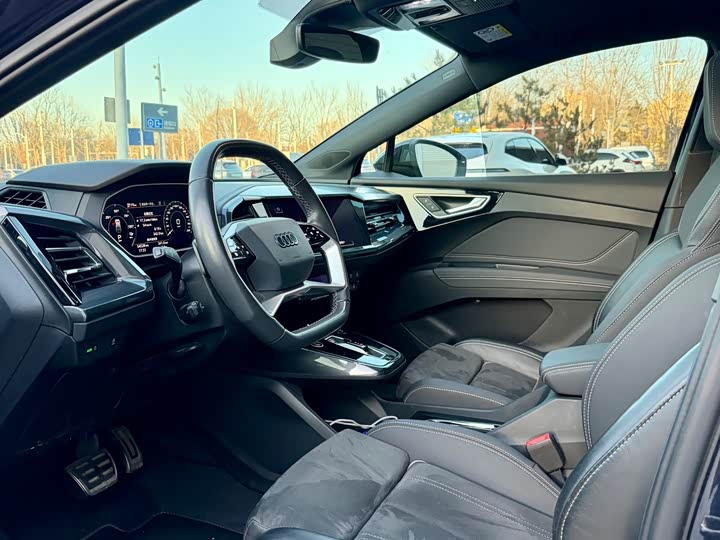 Фото 9 - Audi Q4 e-tron