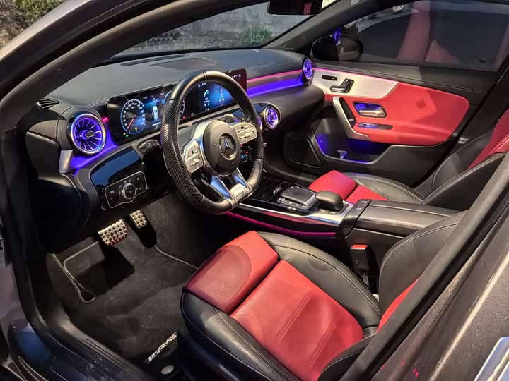 Фото 4 - Mercedes-Benz A-Class AMG