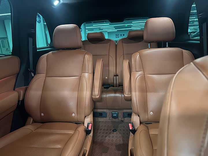 Фото 8 - LiXiang L8