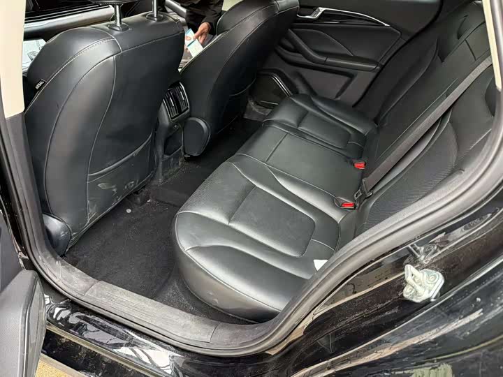 Photo 5 - Bestune B70