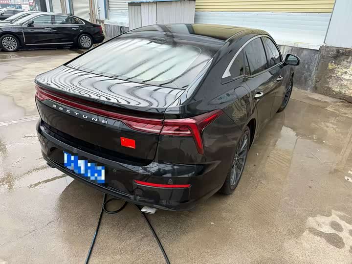 Photo 9 - Bestune B70