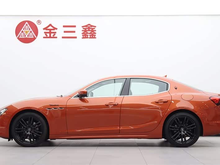 Фото 2 - Maserati Ghibli