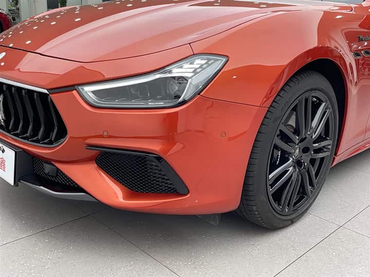 Фото 5 - Maserati Ghibli