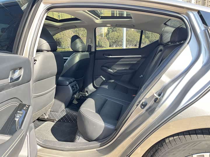 Фото 6 - Nissan Teana