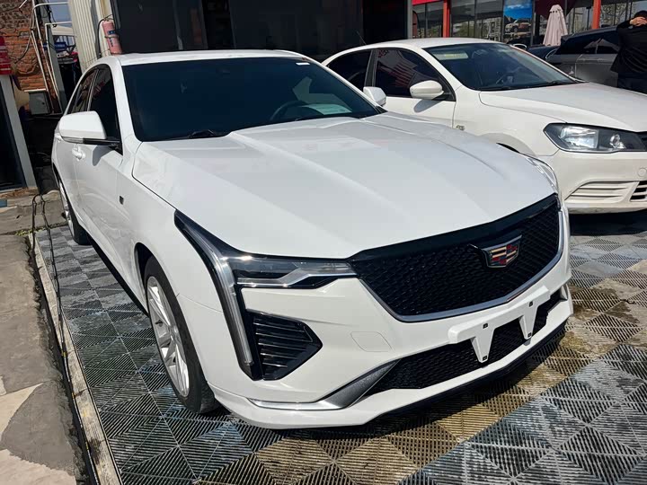 Фото 3 - Cadillac CT4