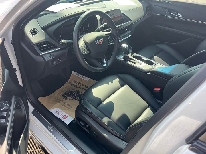 Фото 4 - Cadillac CT4