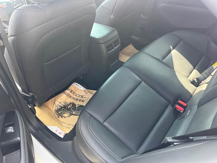 Фото 5 - Cadillac CT4