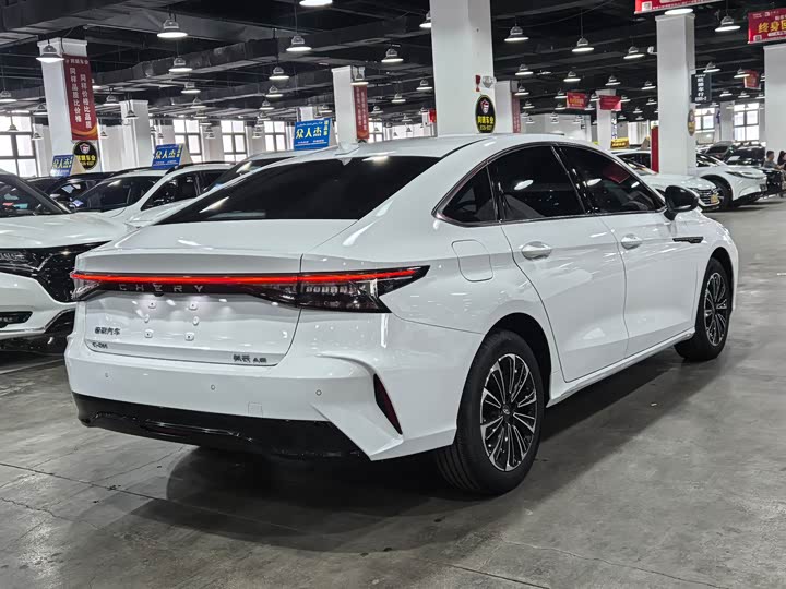 Фото 6 - Chery Fulwin A8