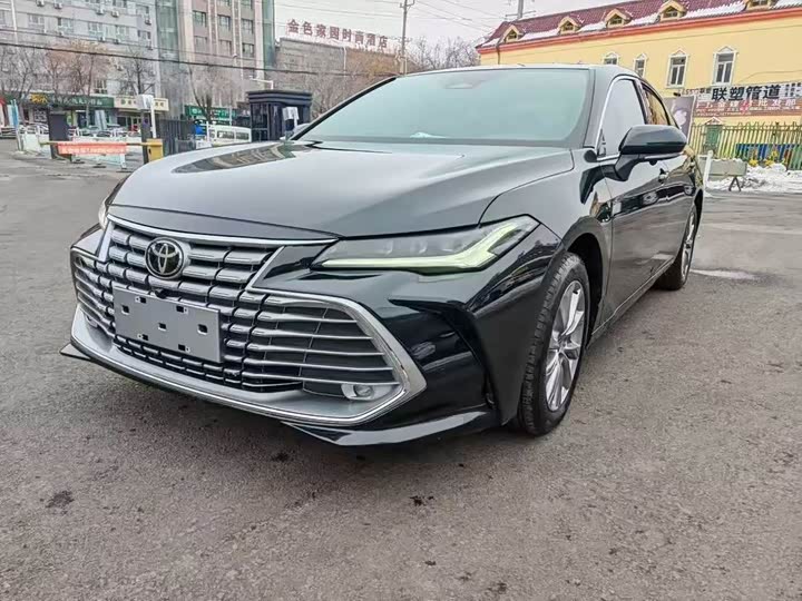 Фото 2 - Toyota Avalon