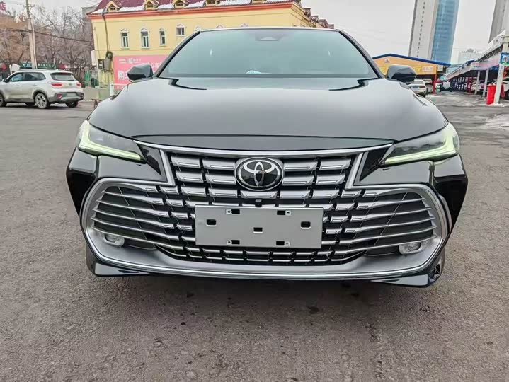 Фото 3 - Toyota Avalon