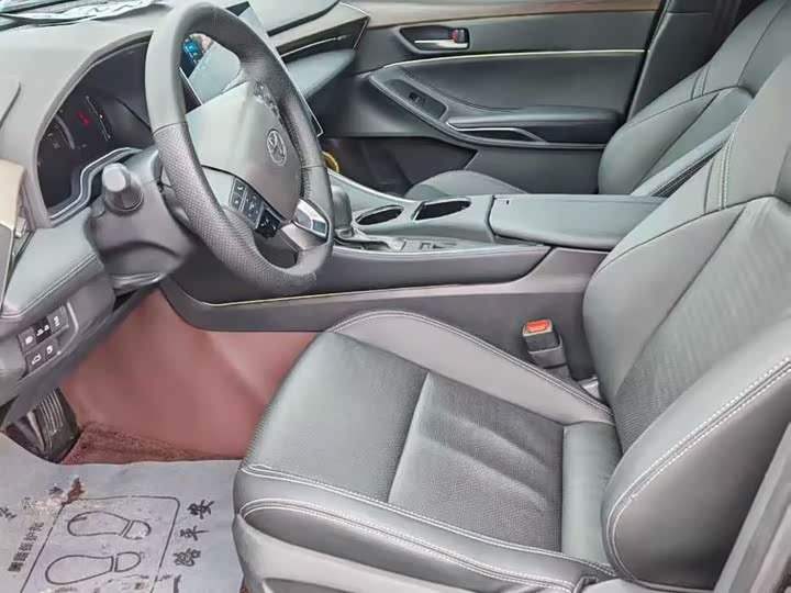 Фото 4 - Toyota Avalon