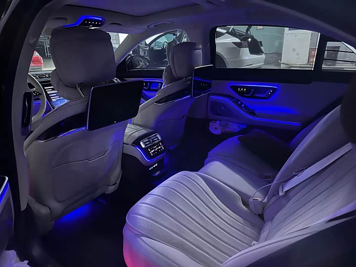 Photo 5 - Mercedes-Benz S-Class