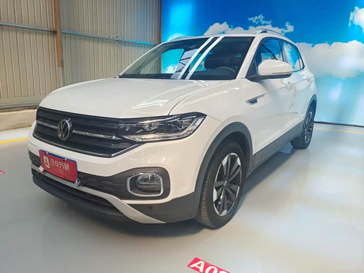 Фото 1 - Volkswagen Tacqua