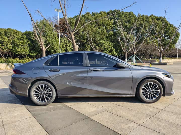 Фото 7 - GAC Trumpchi Empow R