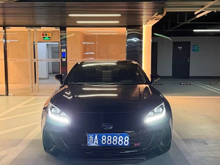 Фото 1 - Subaru BRZ