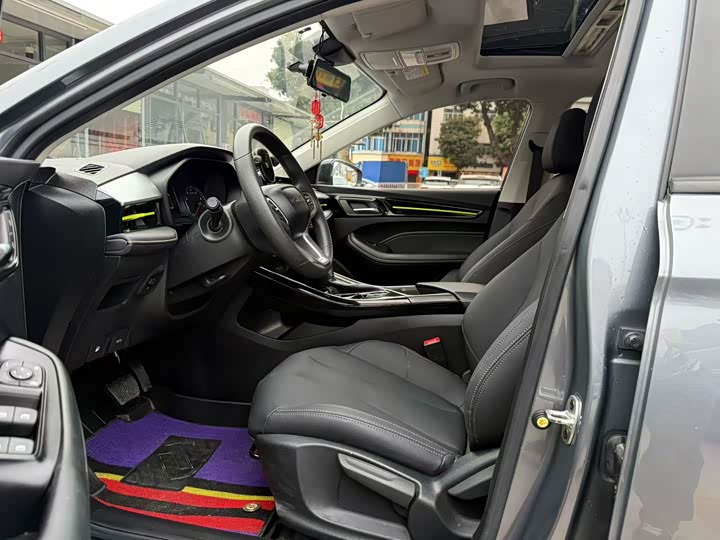 Фото 4 - Roewe i5