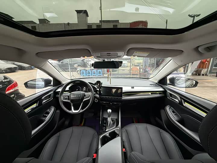 Фото 5 - Roewe i5