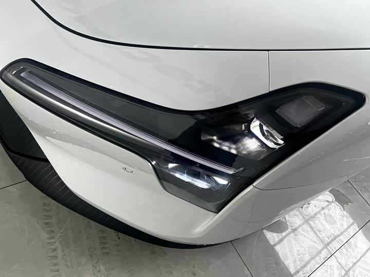 Фото 6 - XPeng Mona M03