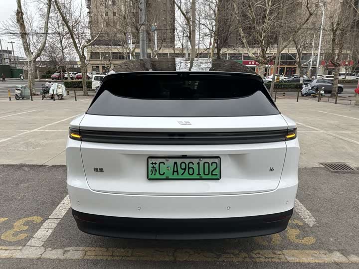 Фото 4 - LiXiang i6