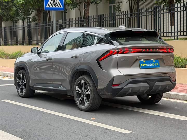 Фото 4 - Geely Galaxy L7