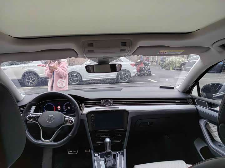 Фото 3 - Volkswagen Magotan