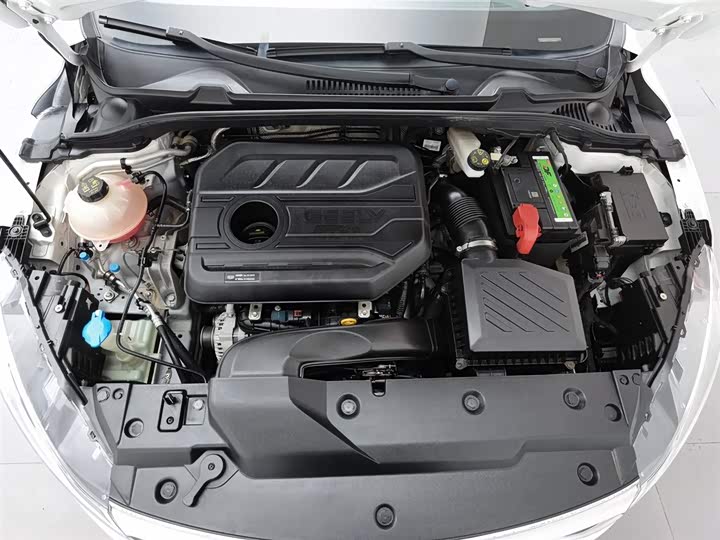 Фото 6 - Geely Emgrand GL