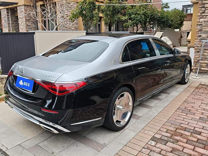 Фото 3 - Mercedes-Benz Maybach S-Class