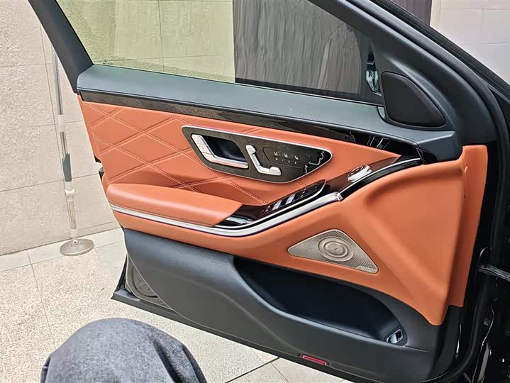 Фото 7 - Mercedes-Benz Maybach S-Class