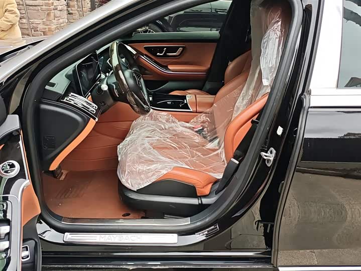 Фото 9 - Mercedes-Benz Maybach S-Class