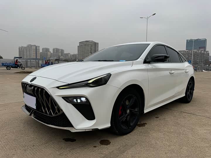 Фото 1 - MG Motor 5 Scorpio