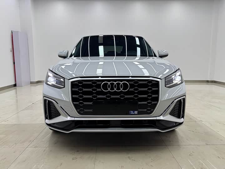 Фото 3 - Audi Q2L