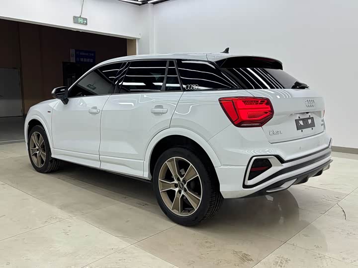 Фото 4 - Audi Q2L