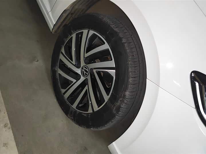 Фото 6 - Volkswagen Lavida