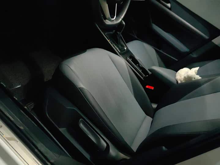 Фото 9 - Volkswagen Lavida