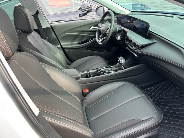 Фото 9 - Buick Verano