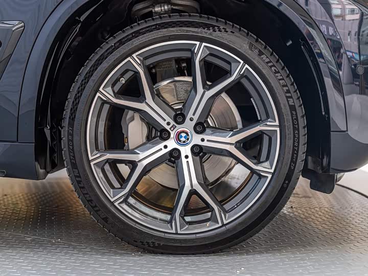 Фото 8 - BMW X5