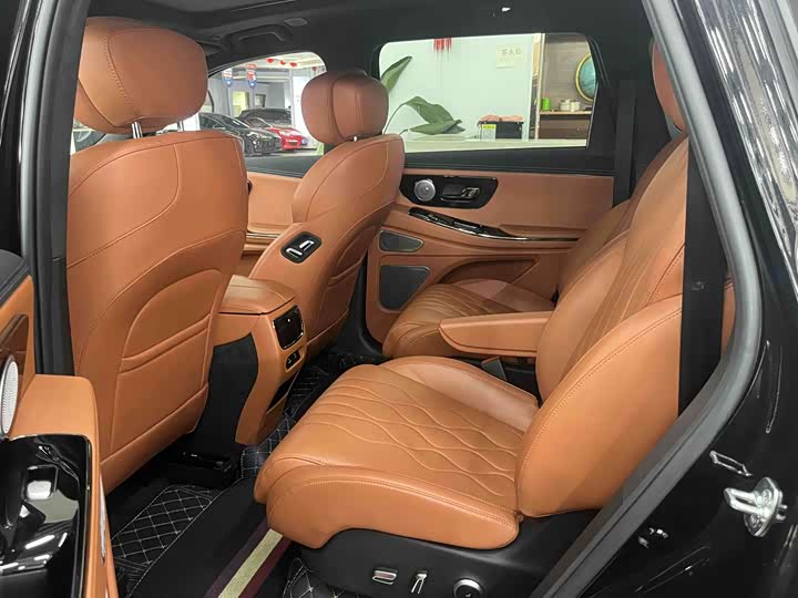 Фото 6 - Exeed VX C-DM Hybrid