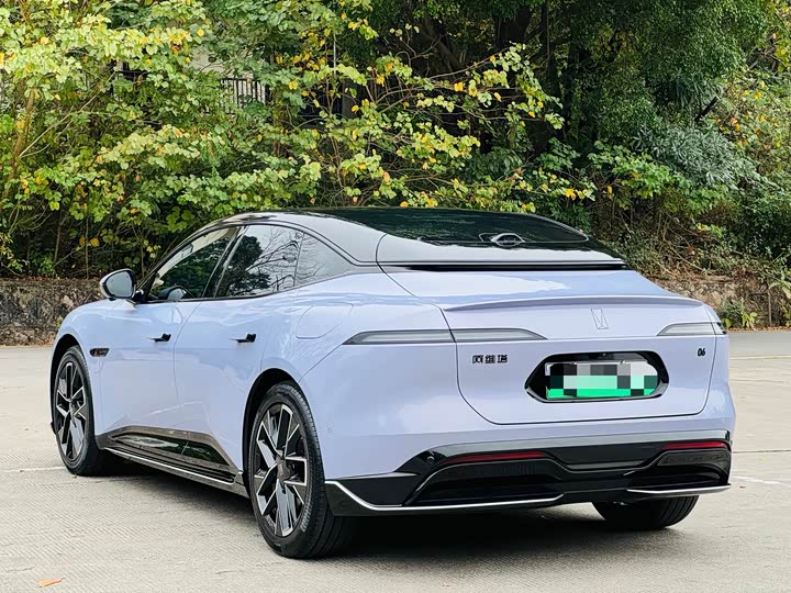 Фото 6 - Avatr 06