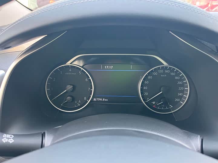 Фото 9 - Nissan Murano