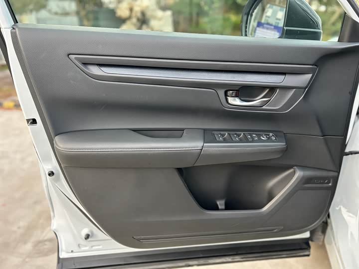 Фото 9 - Honda CR-V