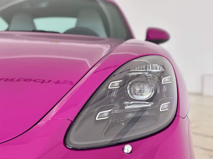 Фото 2 - Porsche 718