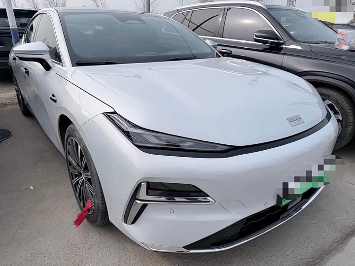 Фото 3 - Geely Galaxy Starshine 8 EM-i