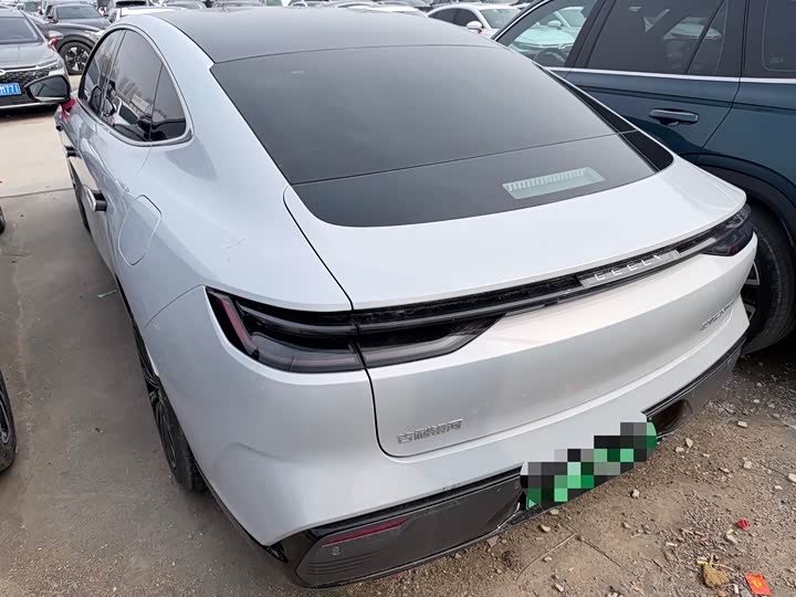 Фото 7 - Geely Galaxy Starshine 8 EM-i