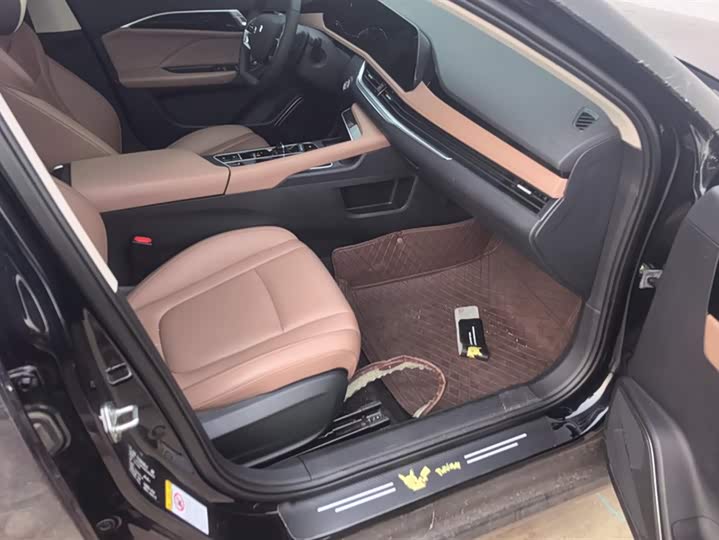 Photo 8 - Bestune B70