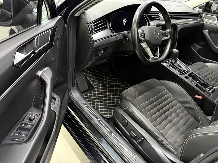 Фото 5 - Volkswagen Magotan