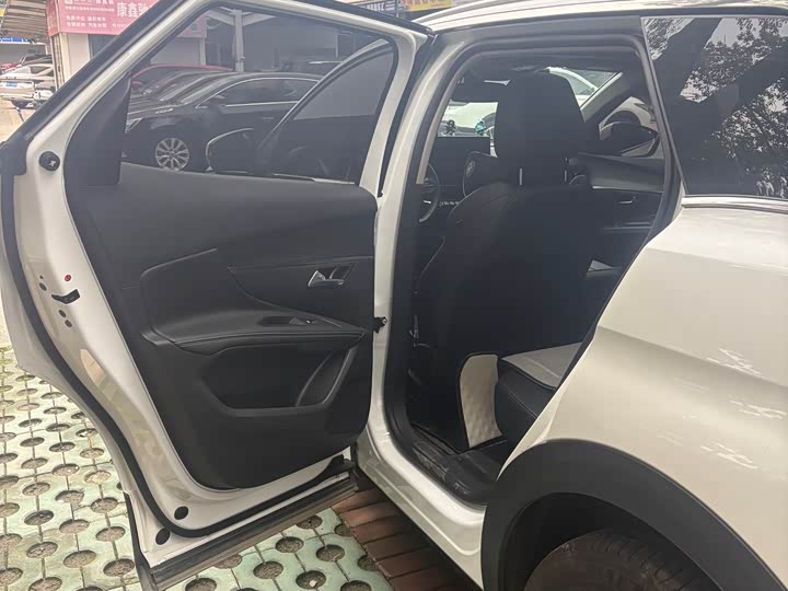 Фото 5 - Peugeot 4008