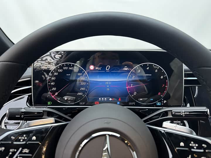 Фото 8 - Mercedes-Benz E-Class