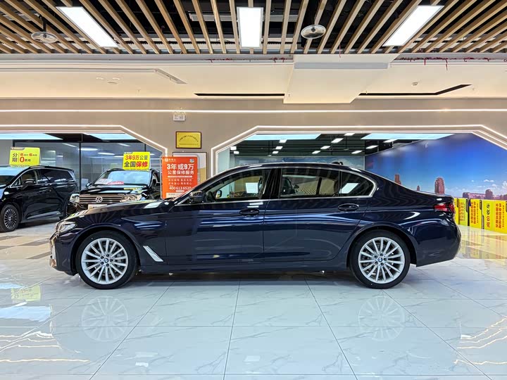 Фото 2 - BMW 5 Series